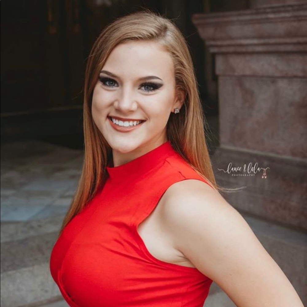 Meet your Posher, Mackenzi